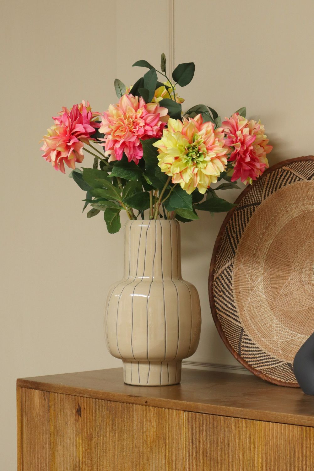sfeerbeeld Dazzling Dahlia kunstboeket