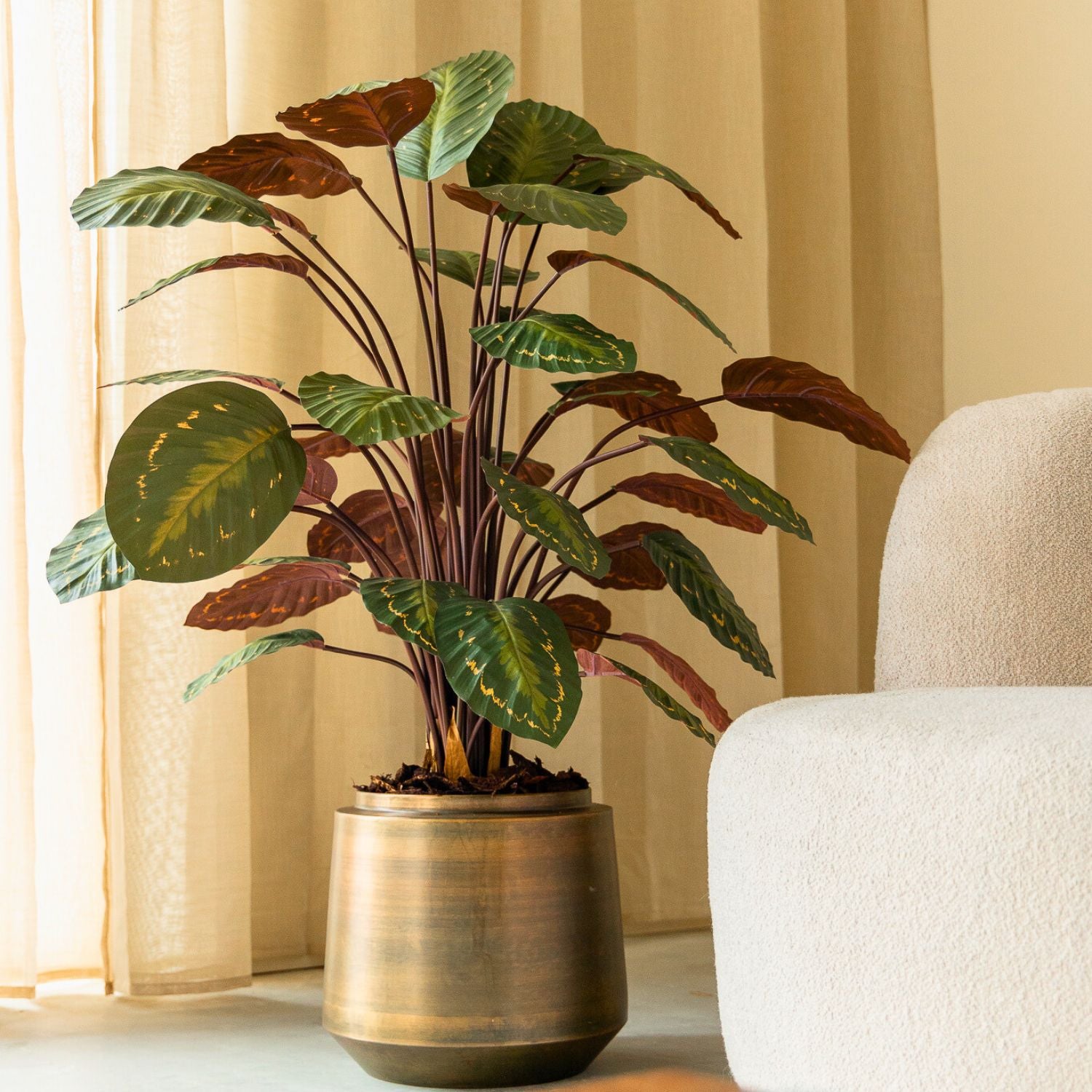 Volledig opgemaakte kunstplant