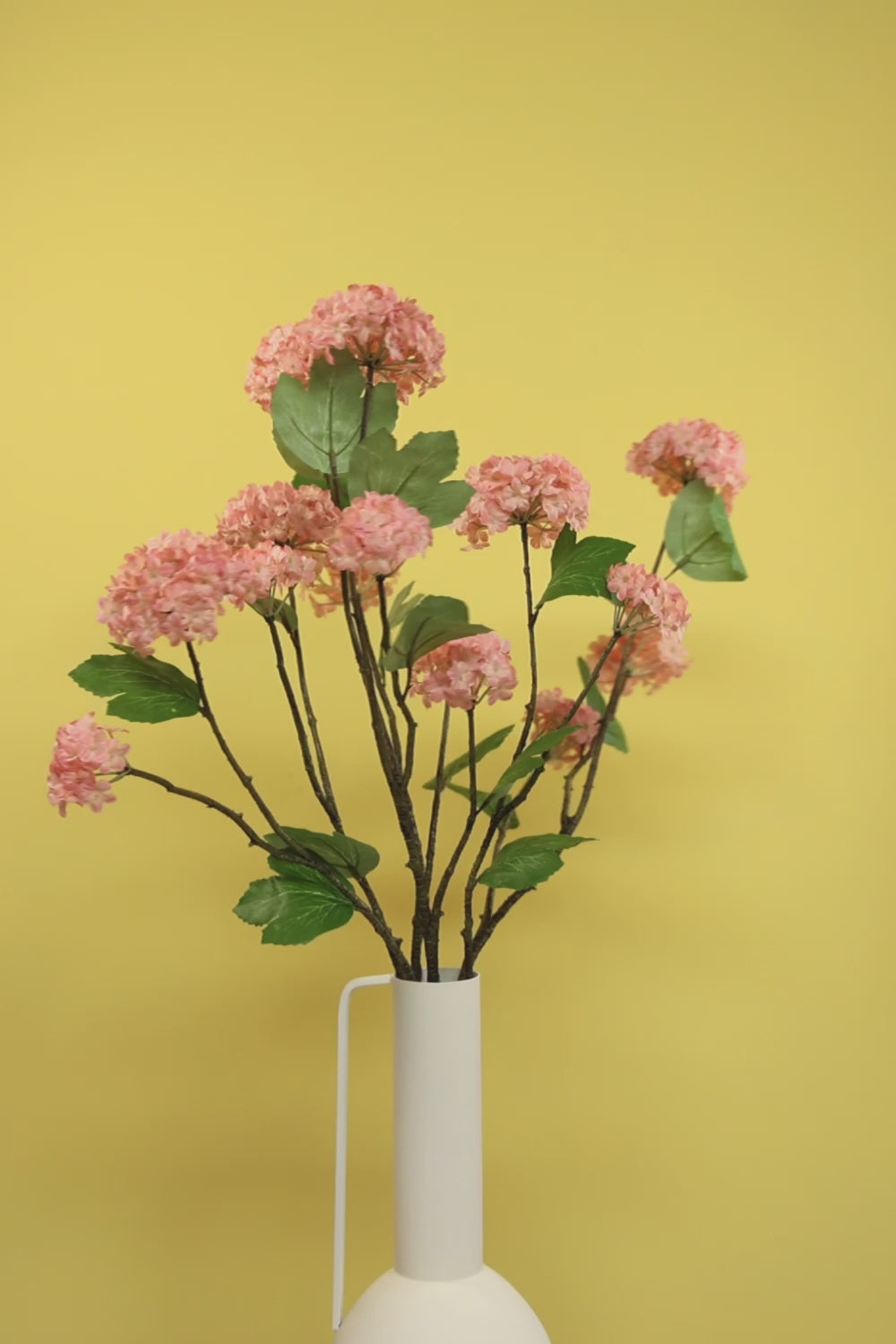 video Kunstboeket Viburnum Vibes Pink