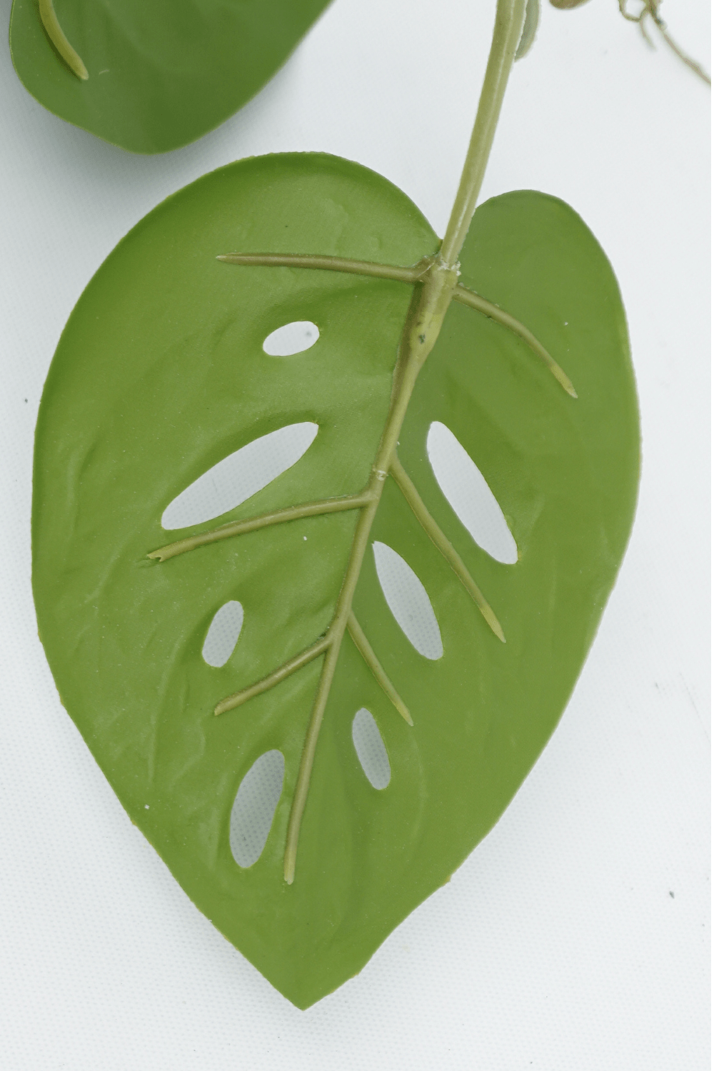 achterzijde blad Monstera Monkey Bush Kunstslinger 120cm (Guirlande)